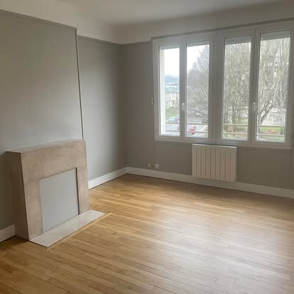 Parquet poncé et vitrifié dans un appartement ancien de Beauvais